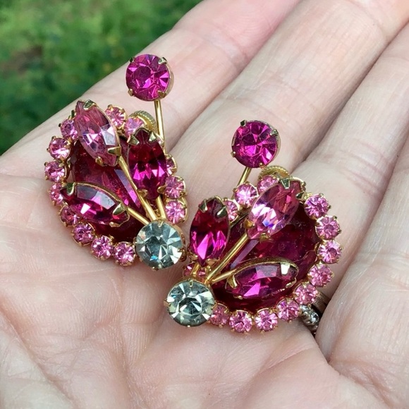 🌺Vintage Vendome Rhinestone Earrings - Picture 1 of 14